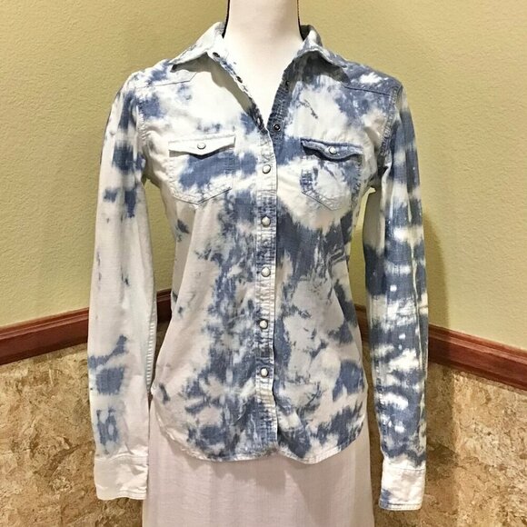 American Eagle Small Avis Pearl Snap Women’s Western Tie Dye Shirt Top Blue - Picture 2 of 9
